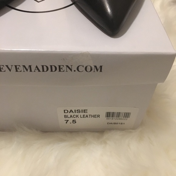 Steve Madden Black Leather Daisie Pumps! - Picture 3 of 3